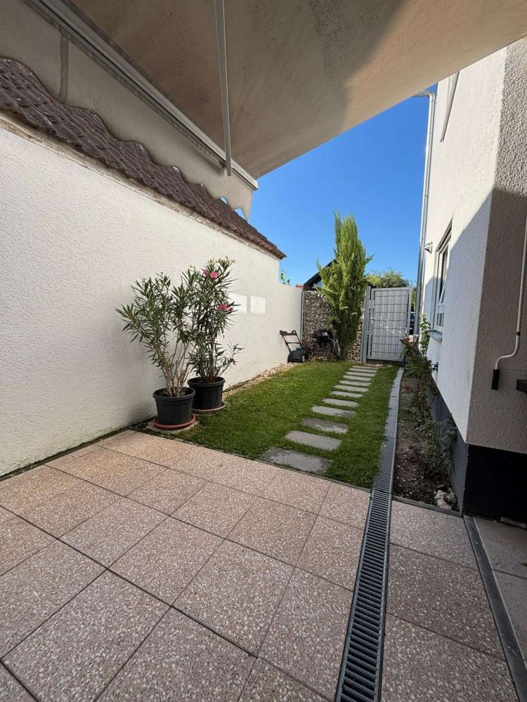 4 rooms Apartment in Rhein-Pfalz, Germany No. 321186