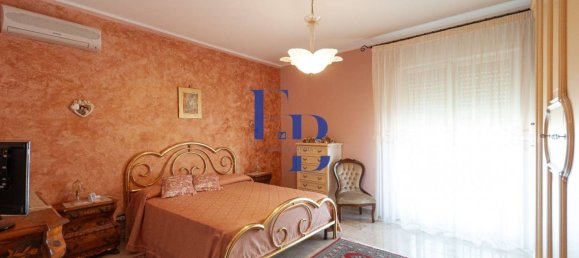 3 Schlafzimmer Wohnung in Palermo, Italy, Nr. 322020 14