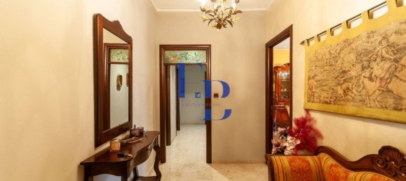 3 Schlafzimmer Wohnung in Palermo, Italy, Nr. 322020 5