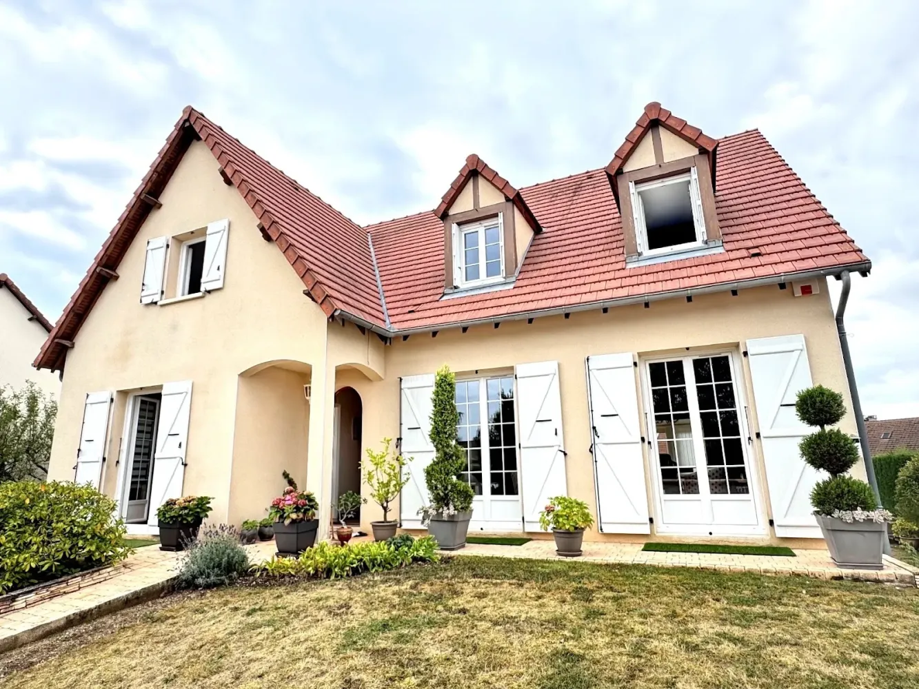 4 غرف نوم منزل في Yzeure, France رقم 321658