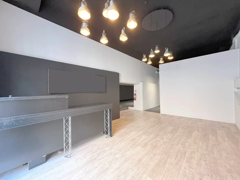 211m² Commercial property in Salou, Spain No. 255920