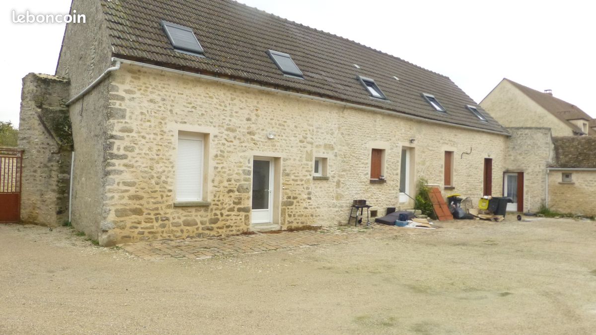 8 bedrooms House in Pithiviers, France No. 90789