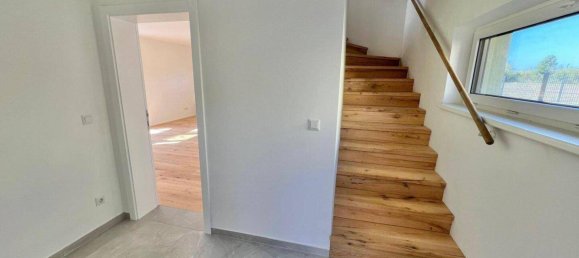 5-salle Maison de ville à Stockerau, Austria No. 230872 2