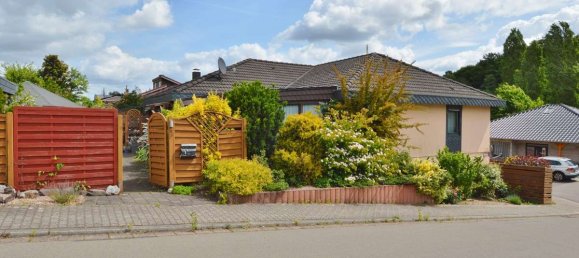 2 bedrooms Apartment in Saarbrucken, Germany No. 268344 2