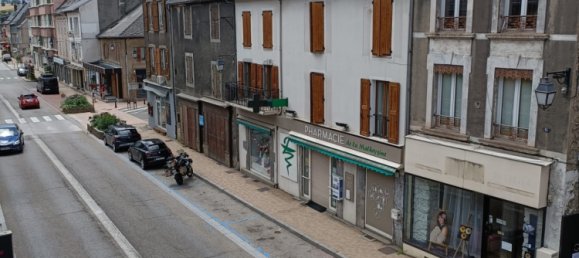 Adosado de 3 habitaciónes en La Mure, France No. 191953 8