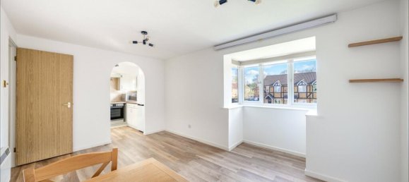 1 bedroom Apartment in London, United Kingdom No. 7872 2