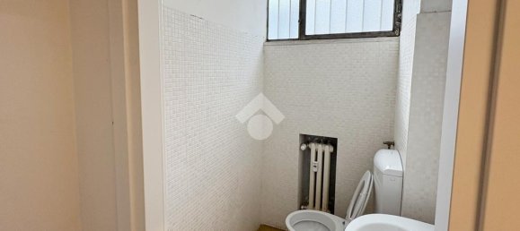 4 rooms Commercial property in Prato, Italy No. 60204 19