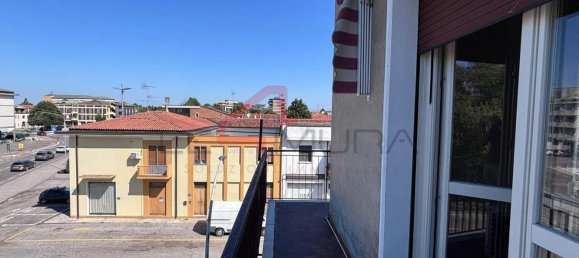5 rooms Apartment in Nogara, Italy No. 298282 13