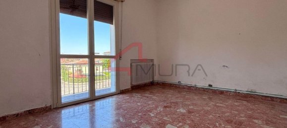 5 rooms Apartment in Nogara, Italy No. 298282 9