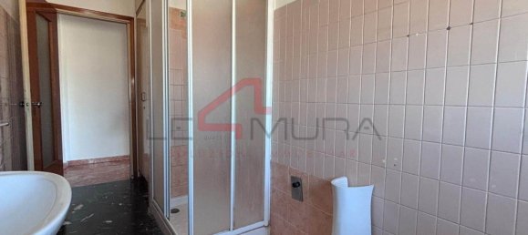 5 rooms Apartment in Nogara, Italy No. 298282 11