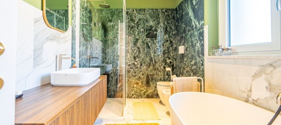 5 غرف نوم فيلا في Turin, Italy رقم 380303 28