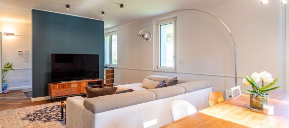 5 غرف نوم فيلا في Turin, Italy رقم 380303 3