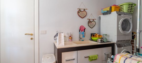 5 غرف نوم فيلا في Turin, Italy رقم 380303 14