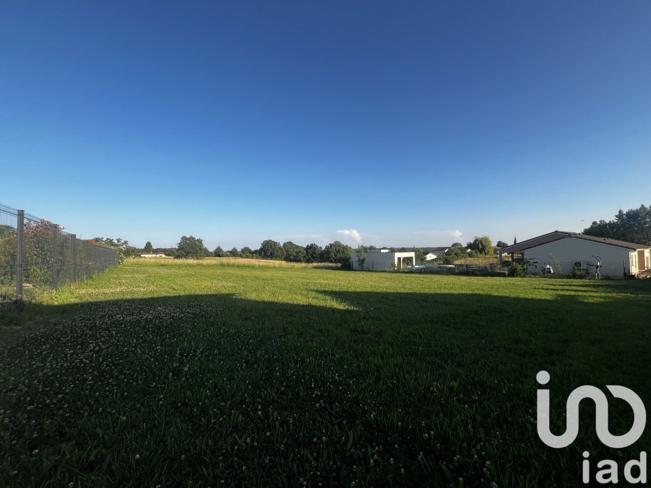  Land in Gargas, France No. 294576