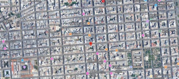 94m² Commercial property in Bari, Italy No. 269750 4