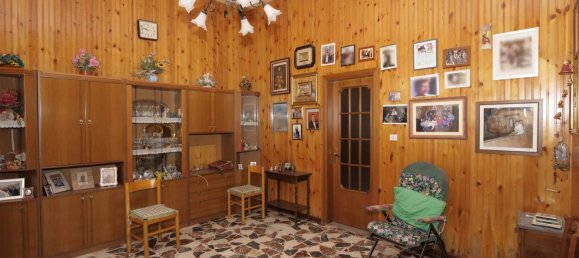 5 bedrooms Apartment in Randazzo, Italy No. 156014 5