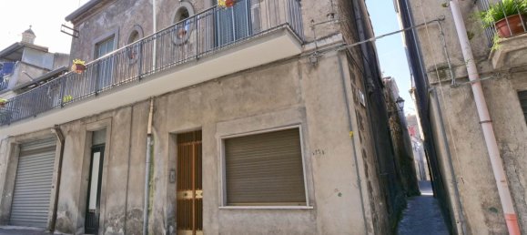 5 bedrooms Apartment in Randazzo, Italy No. 156014 28