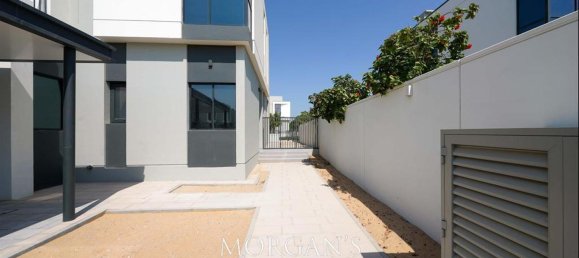 4 chambres Maison de ville à Al Furjan, UAE No. 37600 40