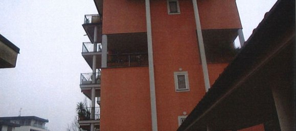 Apartamento de 4 habitaciónes en Milan, Italy No. 245242 10