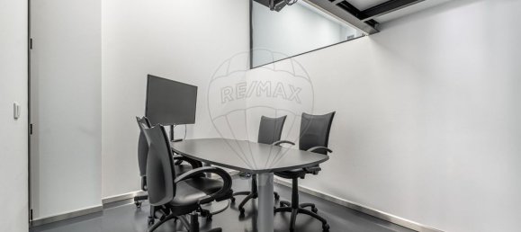 179m² Commercial property in Braga, Portugal No. 35197 16