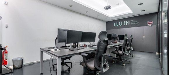 179m² Commercial property in Braga, Portugal No. 35197 14