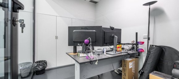 179m² Commercial property in Braga, Portugal No. 35197 21