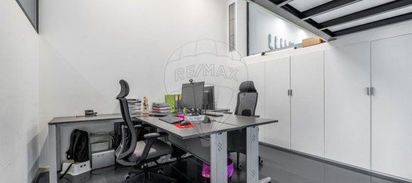 179m² Commercial property in Braga, Portugal No. 35197 17