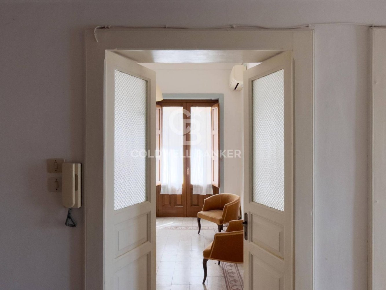 Квартира с 3 спальнями в Шикли, Италия № 363138