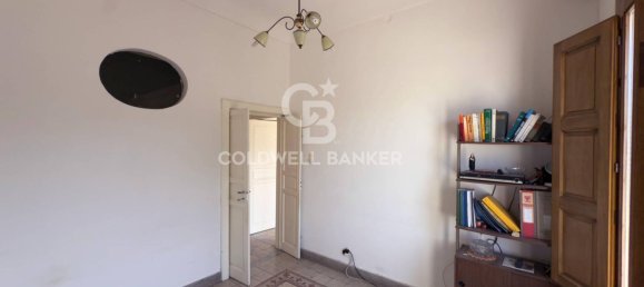 Квартира с 3 спальнями в Шикли, Италия № 363138 14