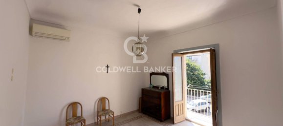 Квартира с 3 спальнями в Шикли, Италия № 363138 17