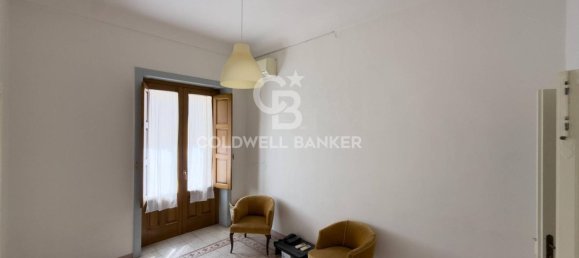 Квартира с 3 спальнями в Шикли, Италия № 363138 5