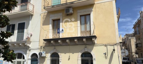 Квартира с 3 спальнями в Шикли, Италия № 363138 26