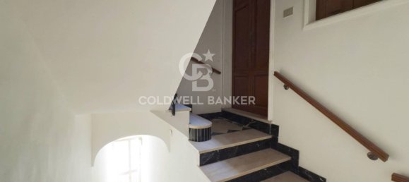 Квартира с 3 спальнями в Шикли, Италия № 363138 28