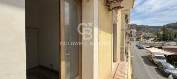 Квартира с 3 спальнями в Шикли, Италия № 363138 20