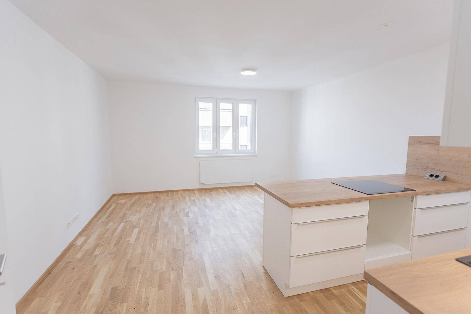 Квартира с 3 комнатами в Фафоритен, Австрия № 209637