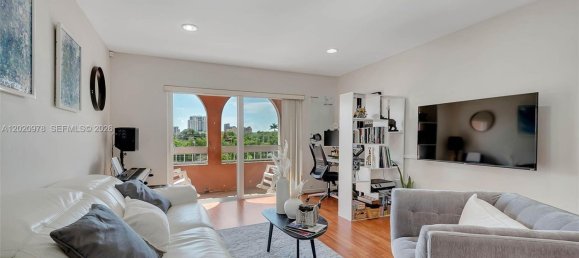 1 chambre propriété commerciale à louer à Miami, Miami-Dade, Florida, USA № 615028 16