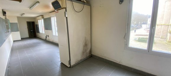 1 chambre Bâtiment à La Ferté-Bernard, France No. 108845 3