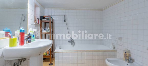 5-salle Bâtiment à Bari, Italy No. 16695 15