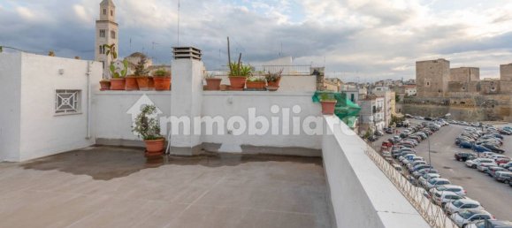 5-salle Bâtiment à Bari, Italy No. 16695 3