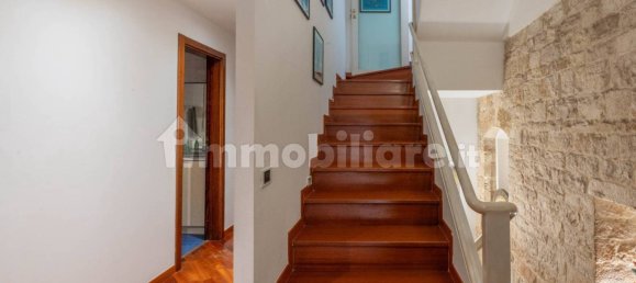 5-salle Bâtiment à Bari, Italy No. 16695 17