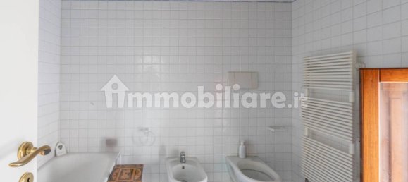 5-salle Bâtiment à Bari, Italy No. 16695 27