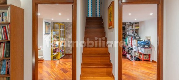 5-salle Bâtiment à Bari, Italy No. 16695 19