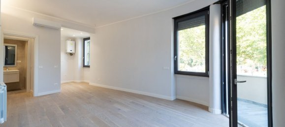 3 bedrooms Apartment in Rome, Italy No. 321562 12