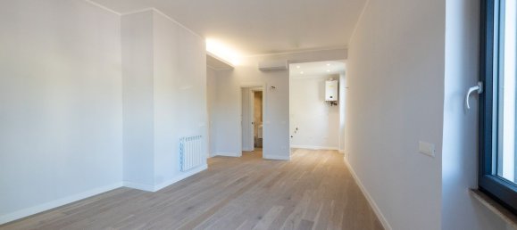 3 bedrooms Apartment in Rome, Italy No. 321562 11