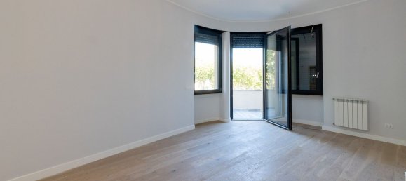 3 bedrooms Apartment in Rome, Italy No. 321562 3