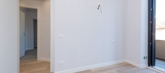 3 bedrooms Apartment in Rome, Italy No. 321562 24