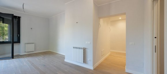 3 bedrooms Apartment in Rome, Italy No. 321562 10