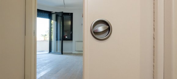 3 bedrooms Apartment in Rome, Italy No. 321562 9