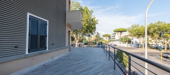 3 bedrooms Apartment in Rome, Italy No. 321562 36