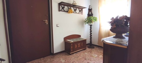 3غرفة شقة في Meda, Italy رقم 170610 48